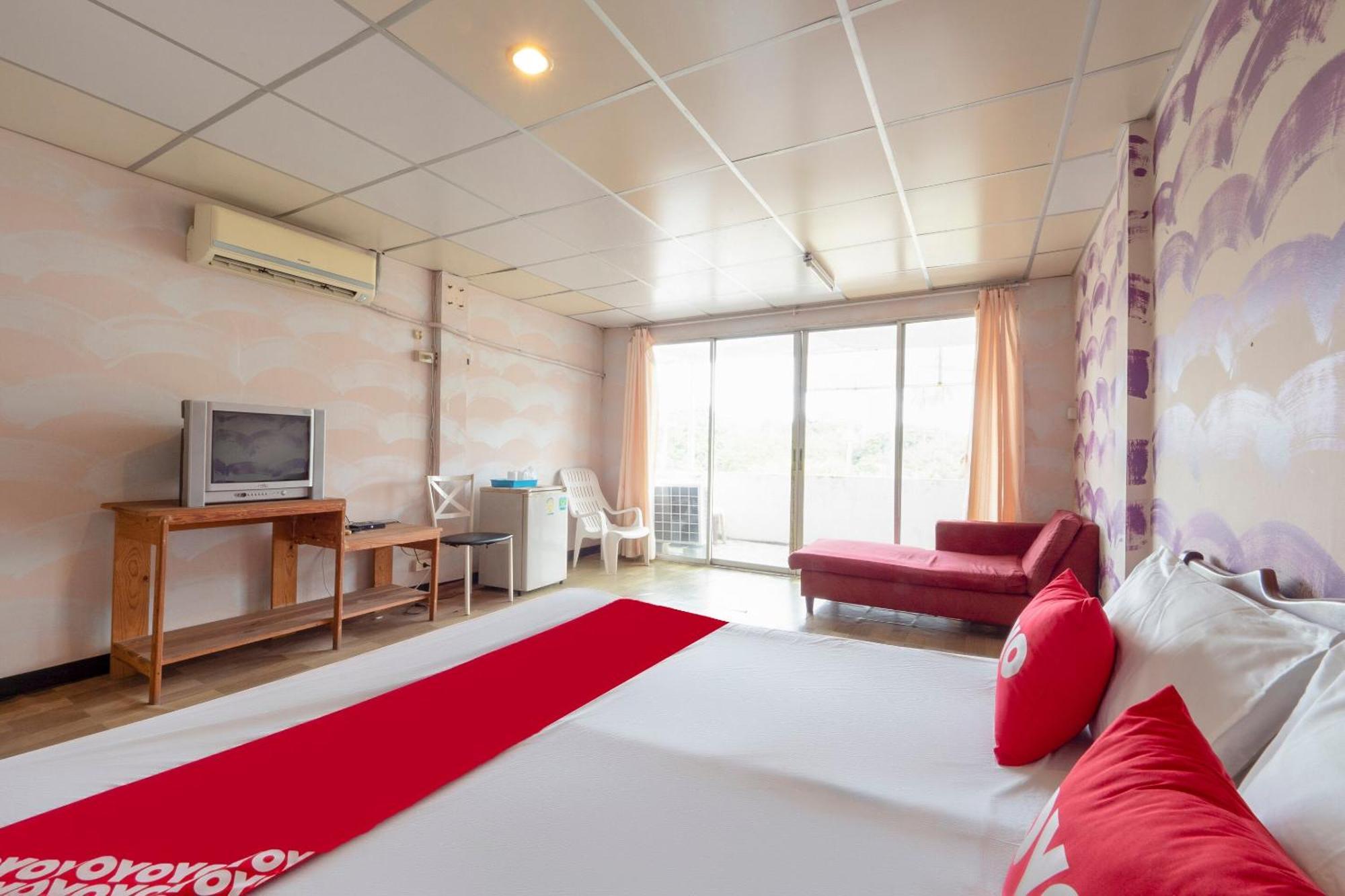 Oyo 1152 Hongpak Mint Hotel Bang Saen Luaran gambar